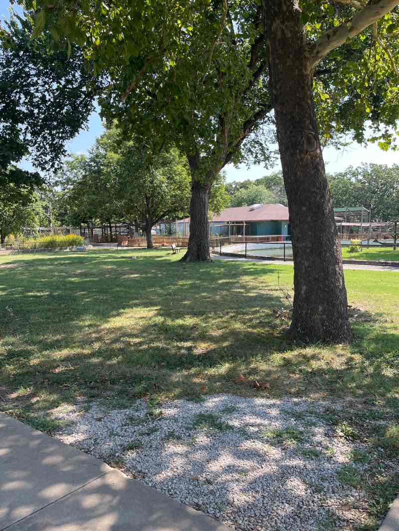 walking near me in Riverside Park and Zoo in summer
