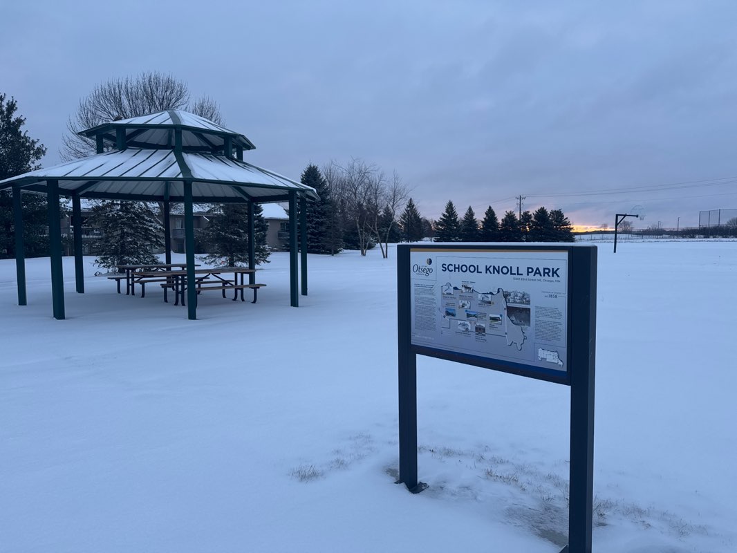 walking near me in School Knoll Park in autumn