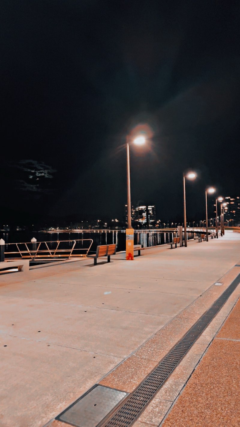 walking near me in Commonwealth Place in summer