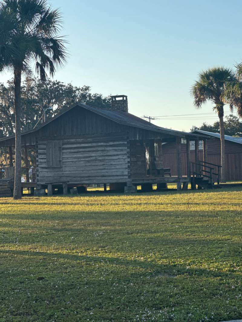 walking near me in Pioneer Park in autumn