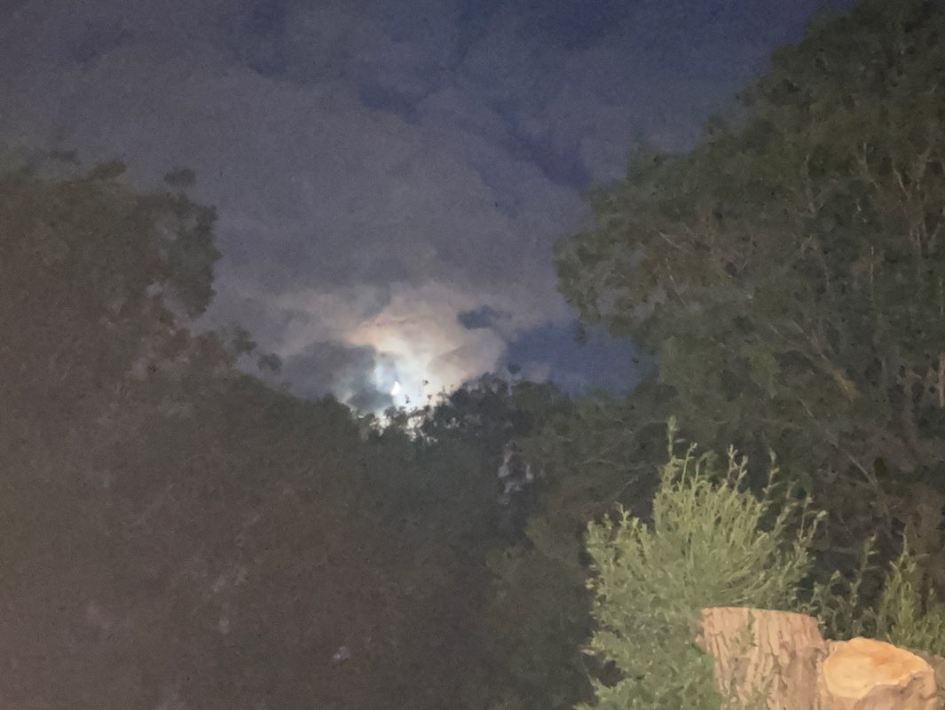 walking near me in Oatlands Road Recreation Ground in summer