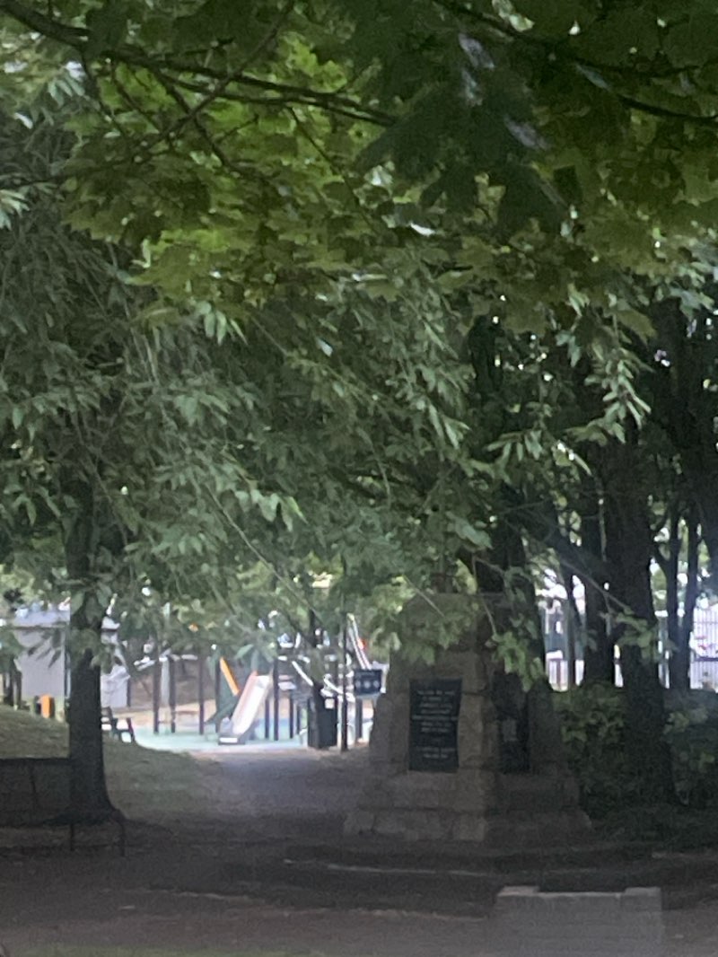 walking near me in Marine Gardens in summer