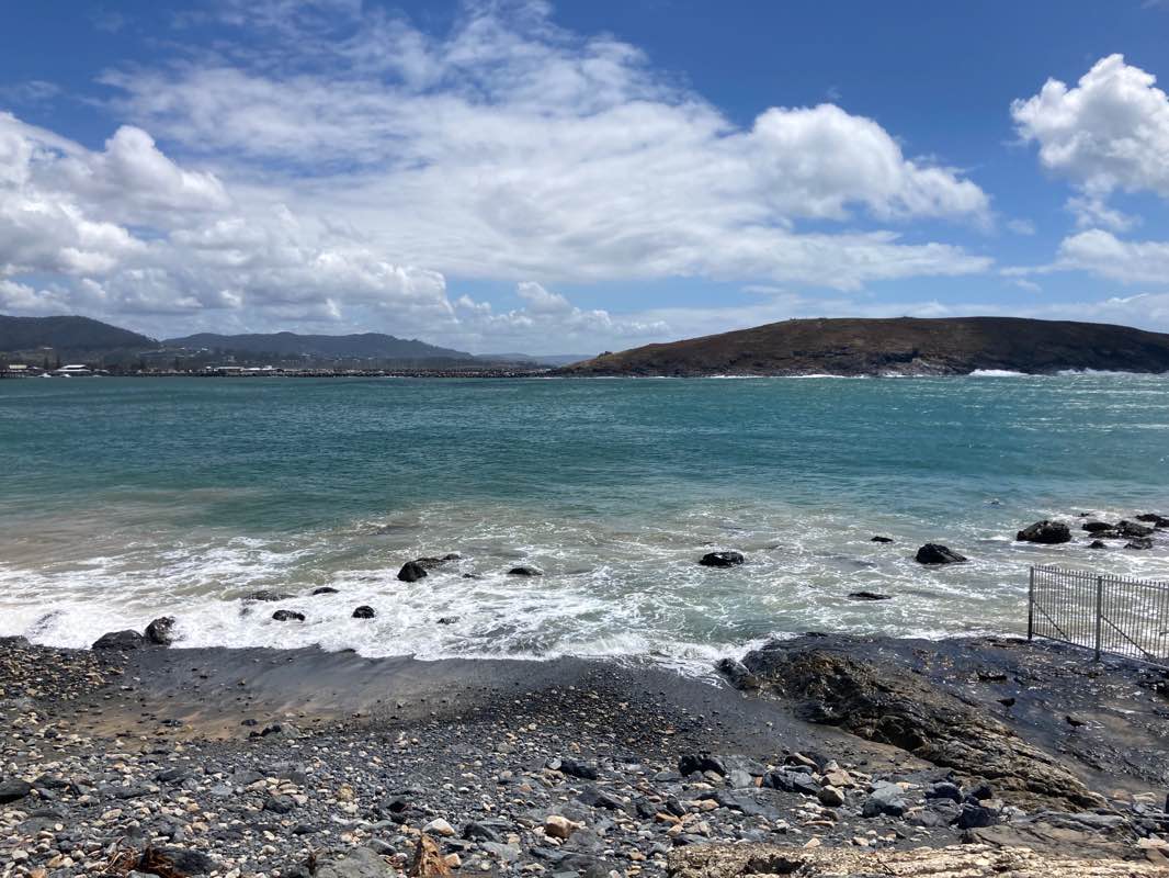 walking near me in Jetty Foreshores Park in summer