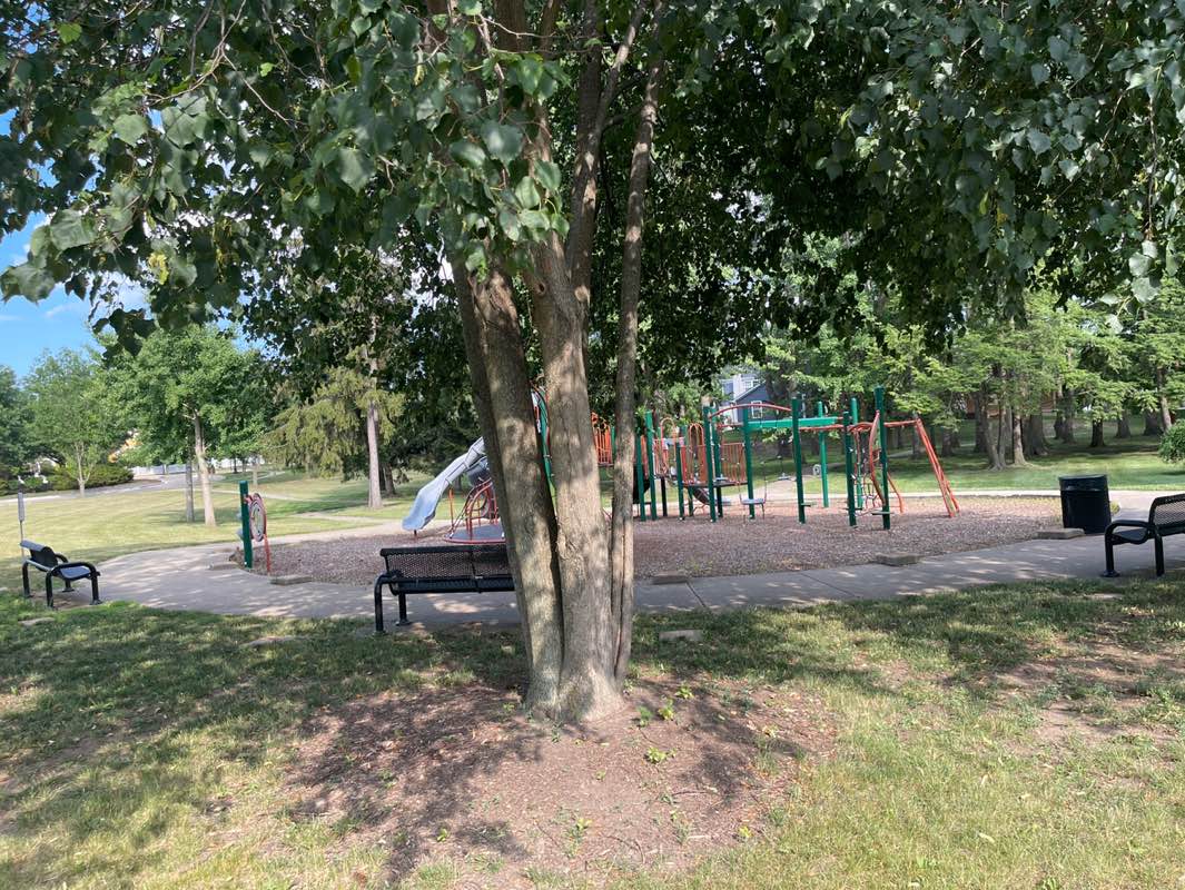 walking near me in Ranney Park in summer