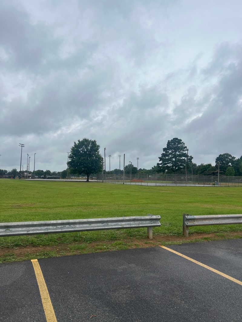 walking near me in Bill Peavy Memorial Park in summer
