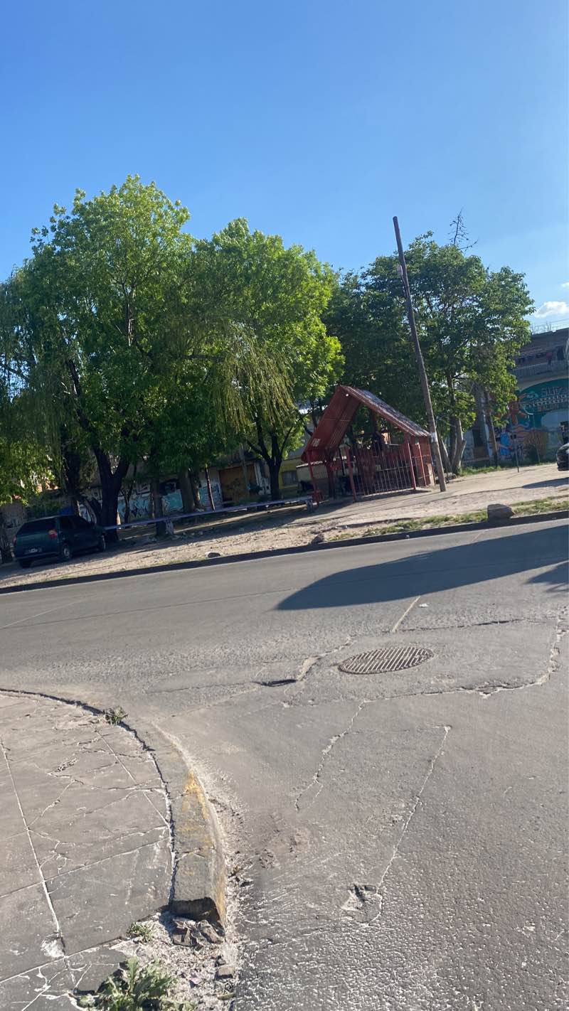 walking near me in Predio Municipal Circense y recreativo in summer