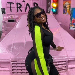 Ashley Higgins profile