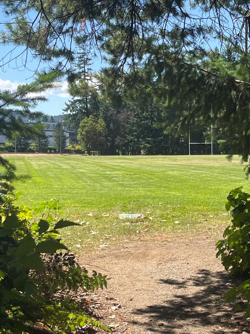 walking near me in May Richards Bennett Pioneer Park in autumn