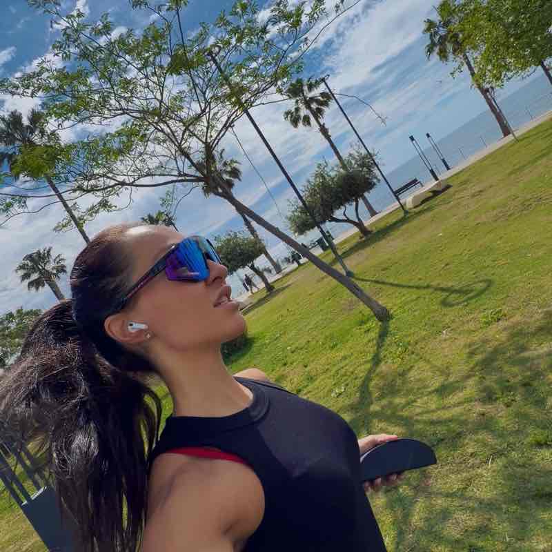 Jenia post 1