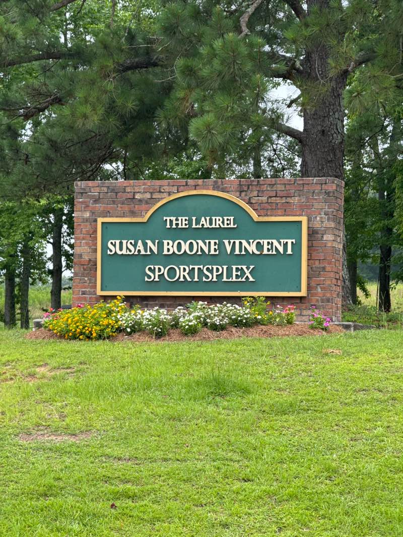 walking near me in Laurel Sportsplex in summer