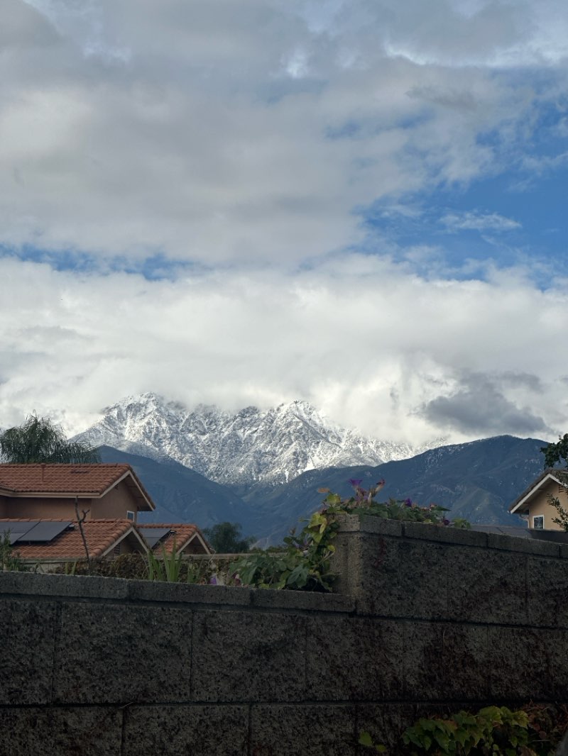 walking near me in Koehler Park in autumn