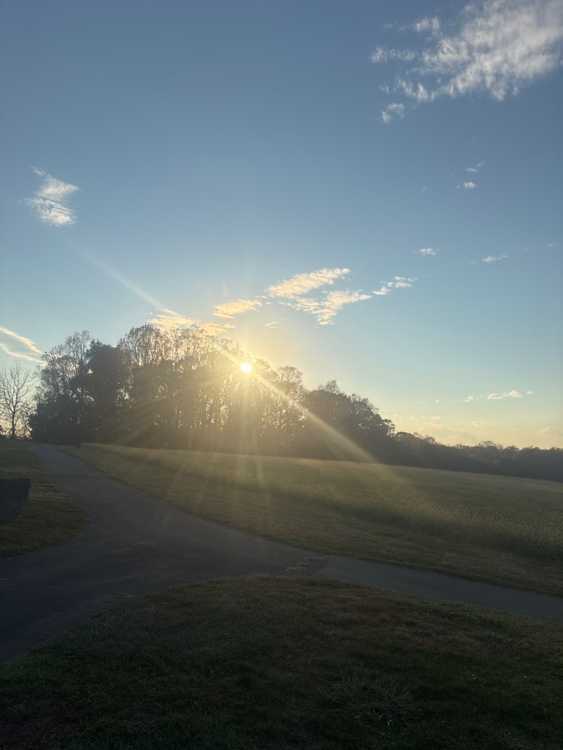 walking near me in Sandy Hollow Heritage Park in autumn