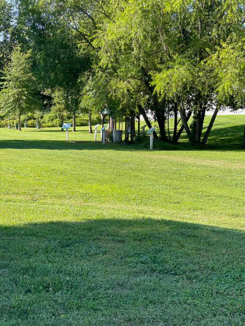 walking near me in Millstream Park in summer