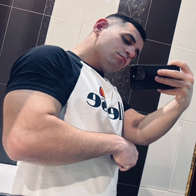 Артур Ловко profile