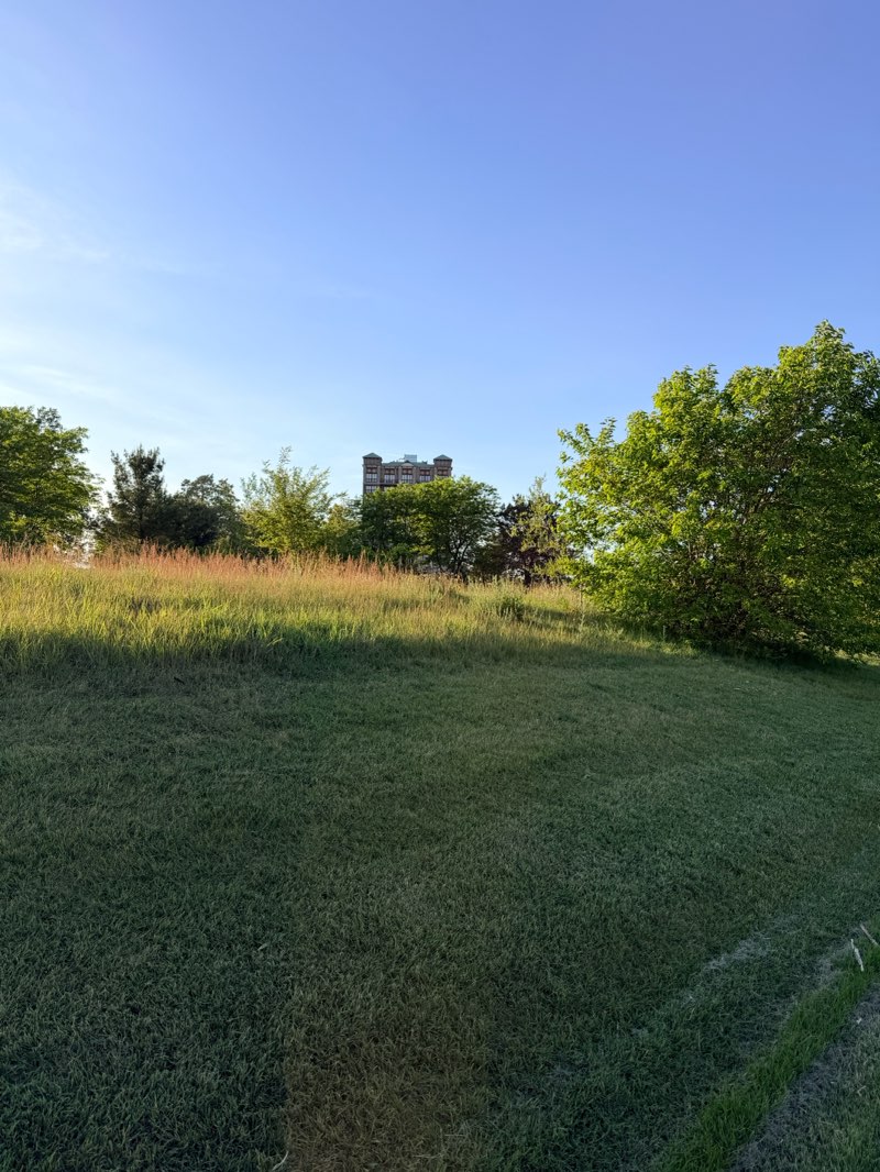 walking near me in Heritage Landing in summer