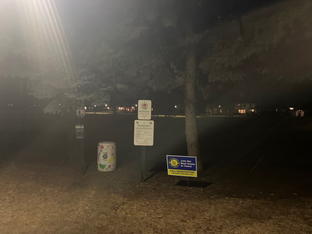 walking near me in Waiola Park in spring