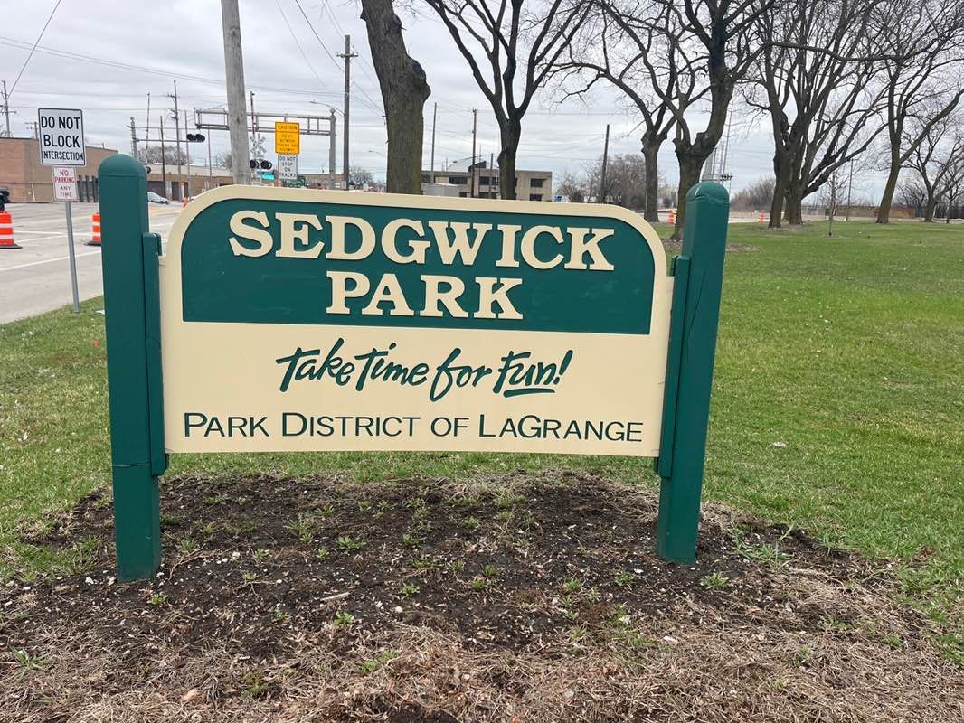 walking near me in Sedgwick Park in spring