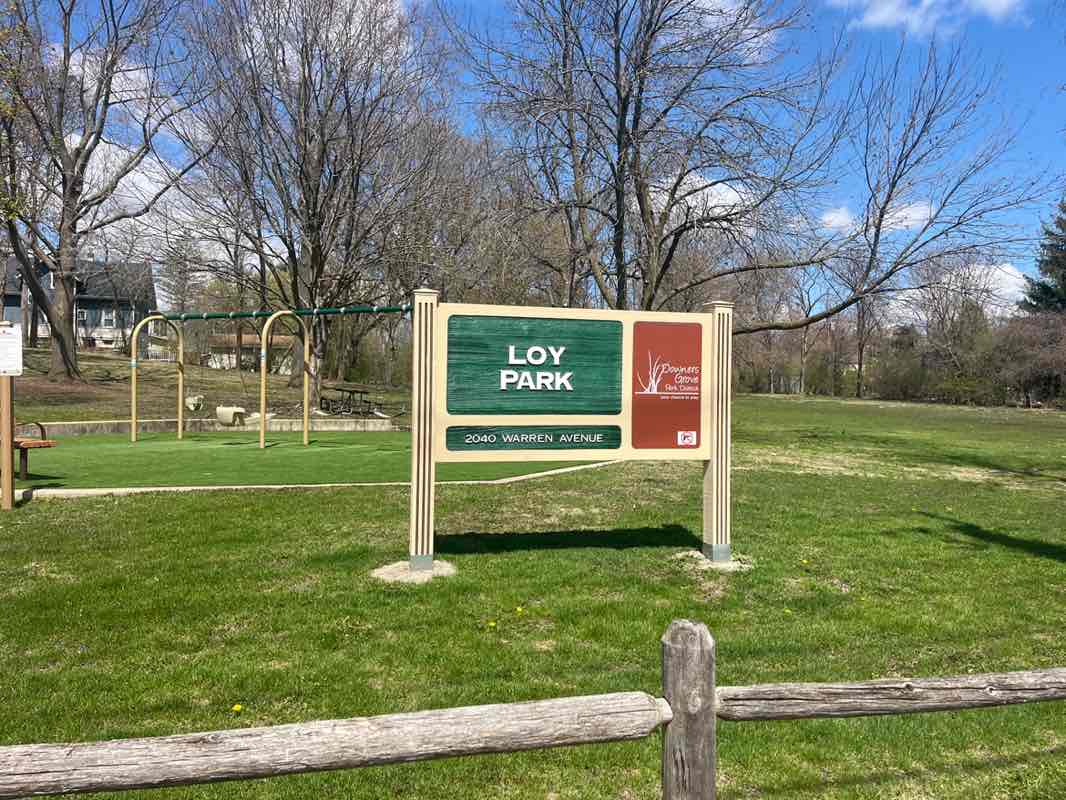 walking near me in Loy Park in spring