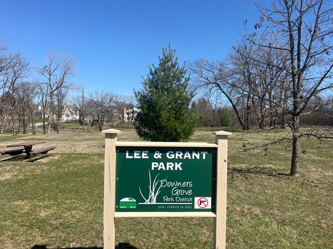 walking near me in Lee and Grant Park in spring