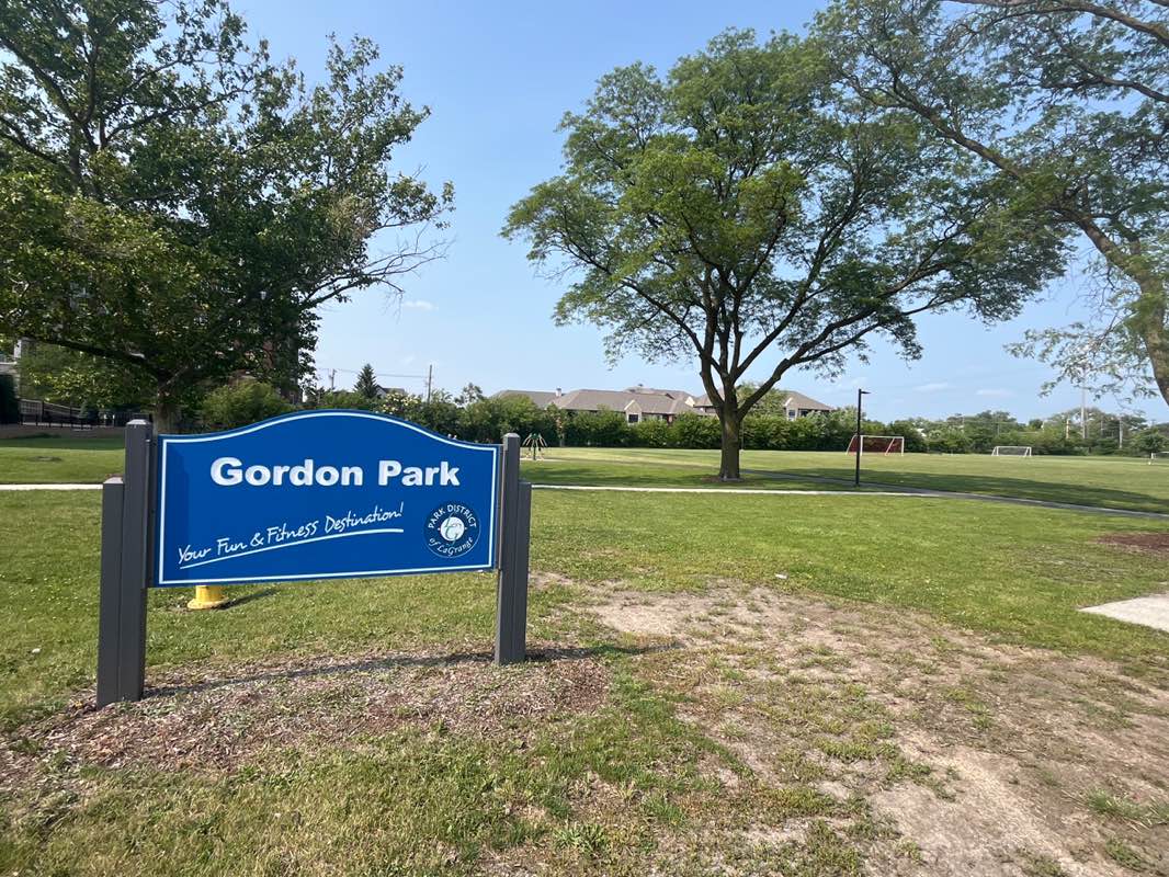 walking near me in Gordon Park in summer