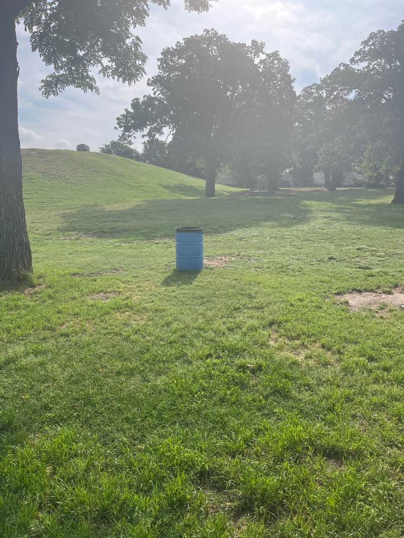 walking near me in Eldon Lyon Park in spring