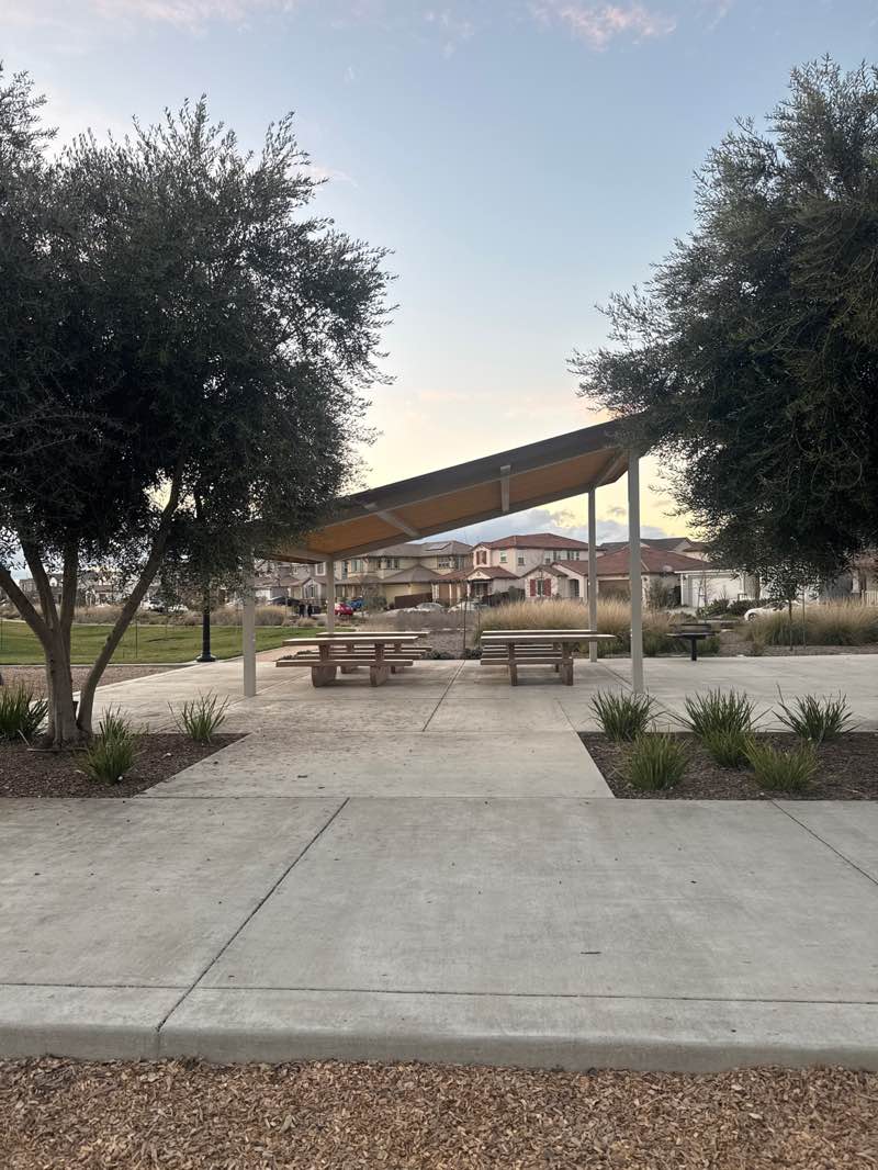 walking near me in Spring Lake Park in winter