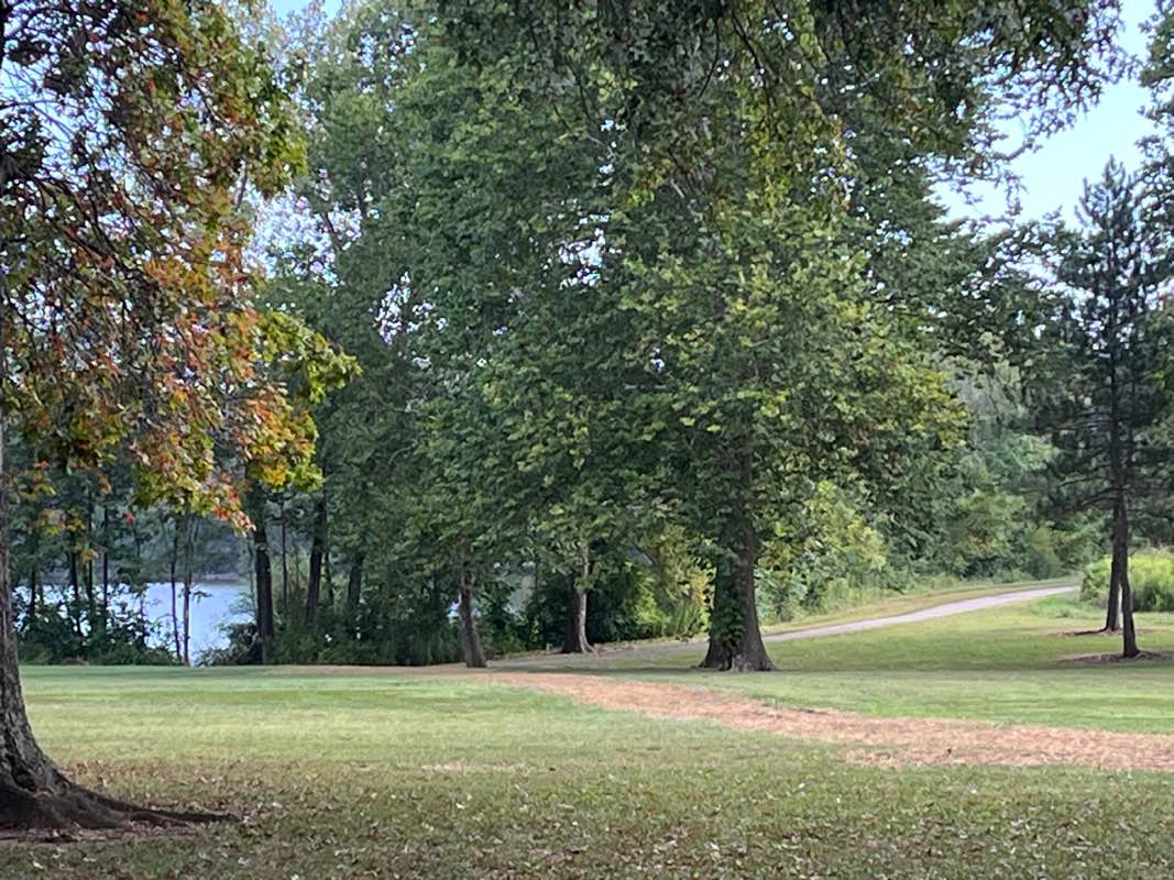 walking near me in Sharon Woods Metro Park in autumn