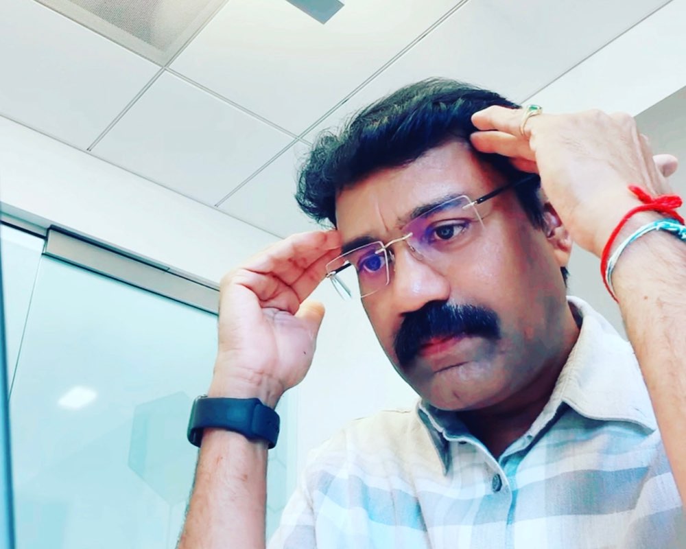Ravi Mosam profile
