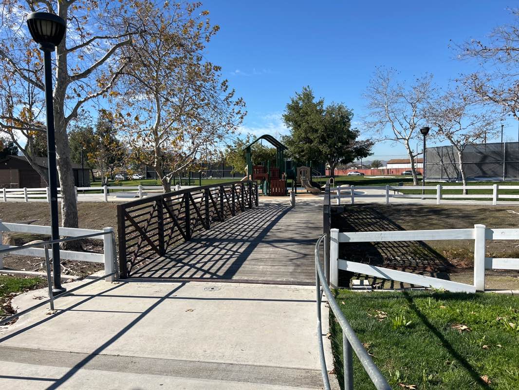 walking near me in Mountain View Park in winter