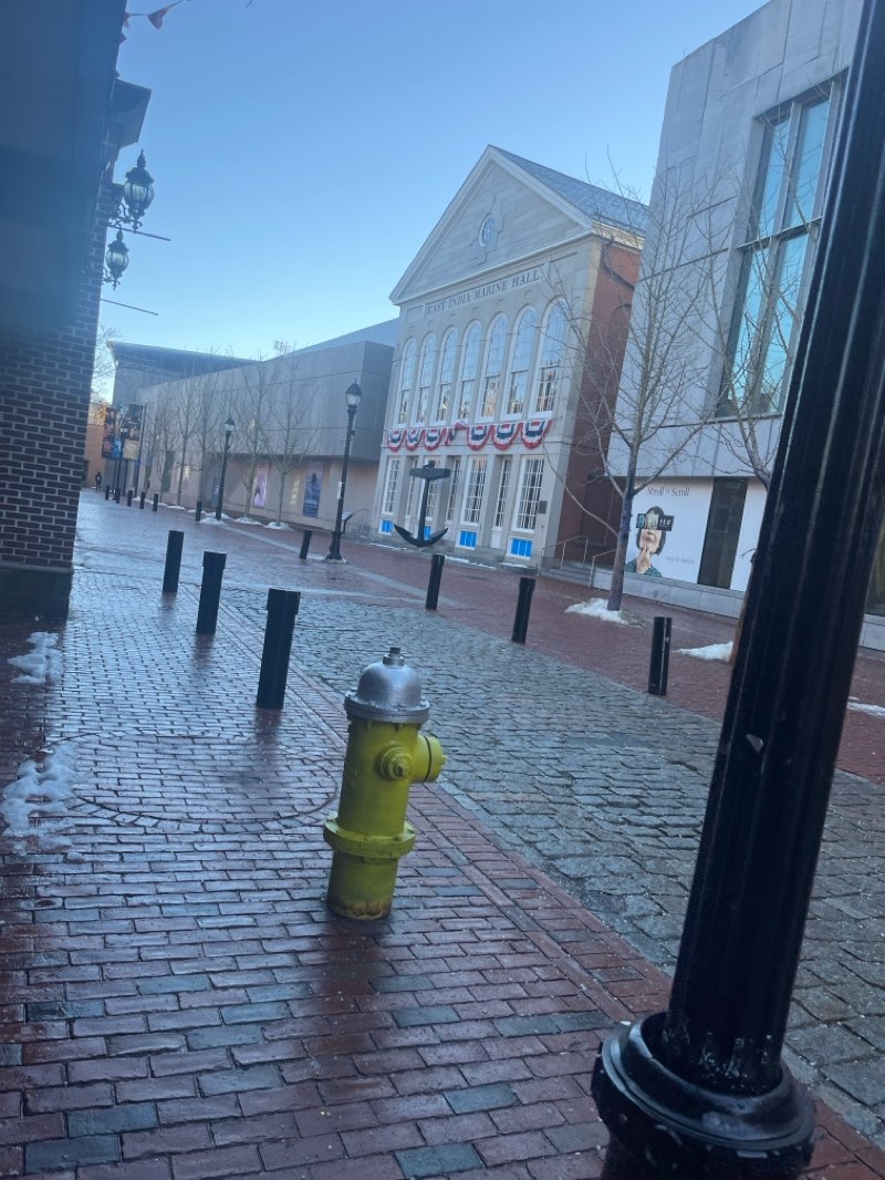 walking near me in Winter Island Maritime Park in winter