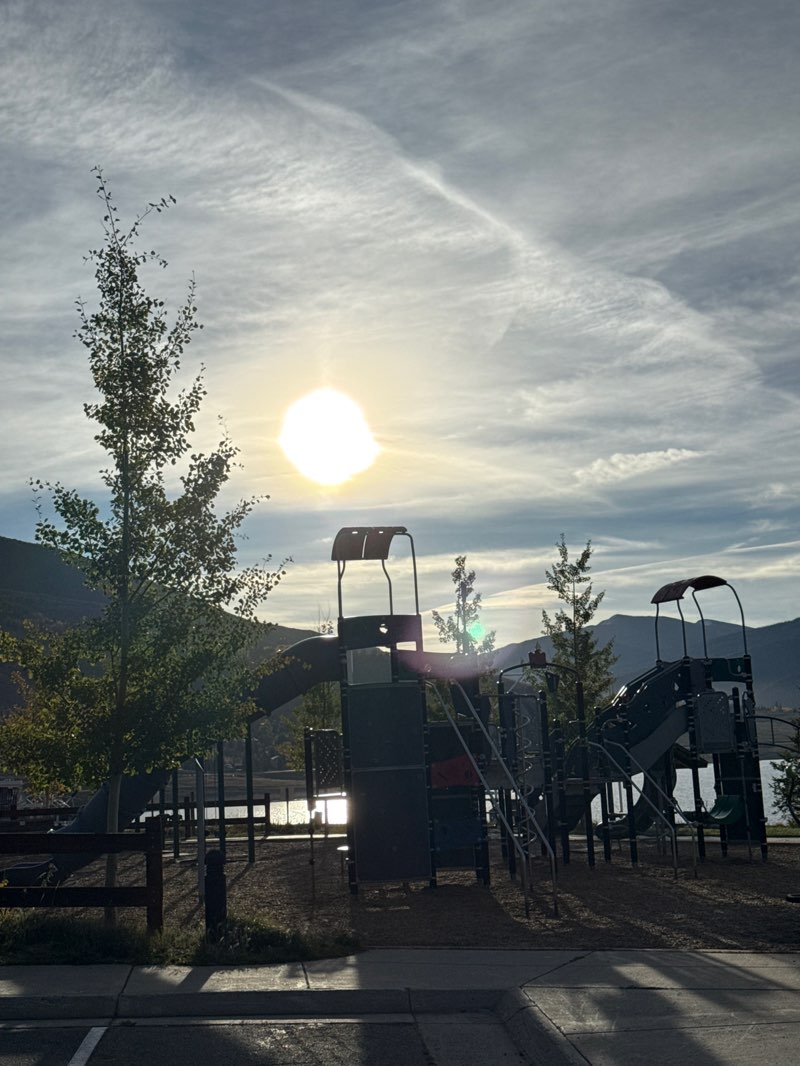 walking near me in Dillon Marina Park in autumn