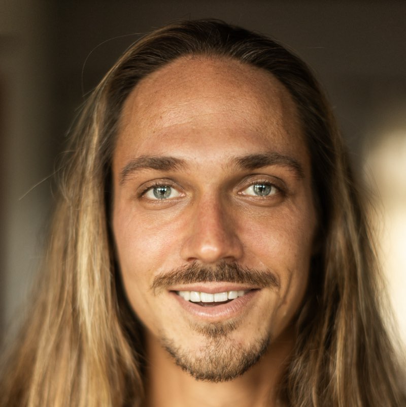 Vladislav Kravchenko profile