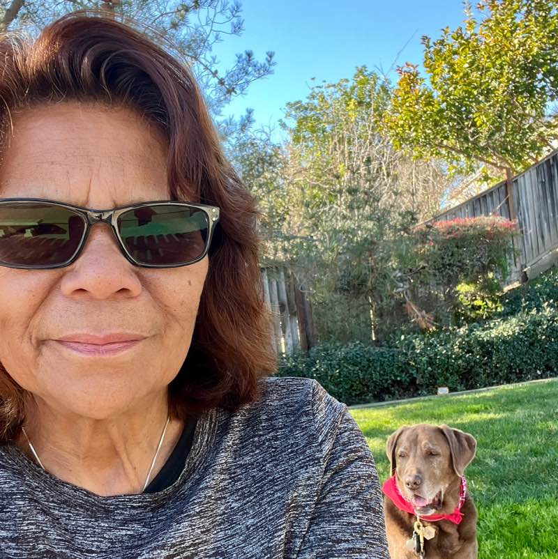 Donna 🇺🇸🥾 🚶🏽‍♀️🦴🐕🌈