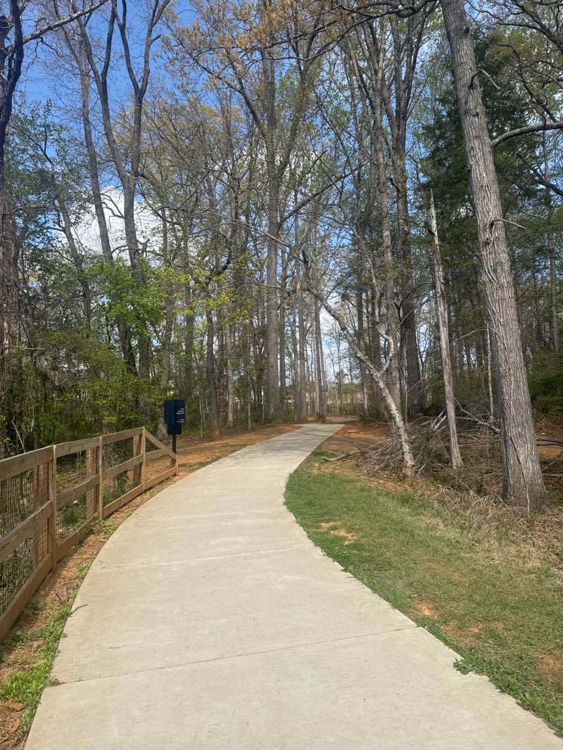 walking near me in Rosedale Nature park in spring