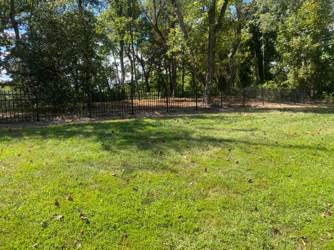 walking near me in Matthewstown-Harmans Community Park in autumn