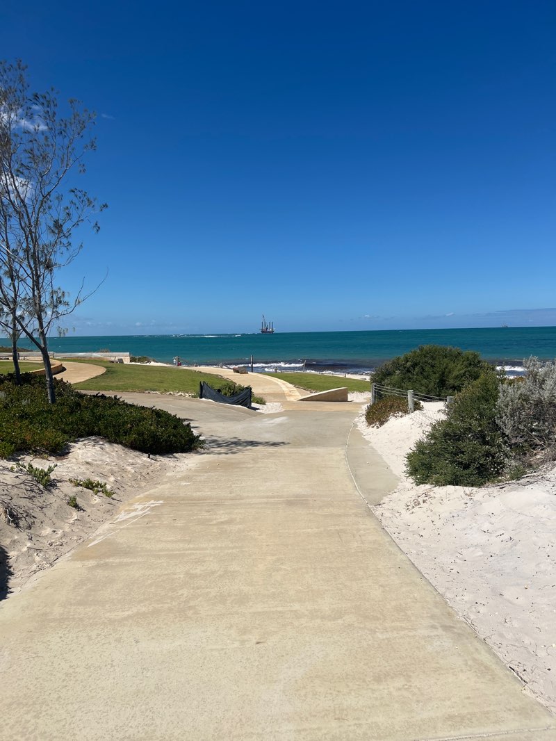 walking near me in Waterfront Park in summer