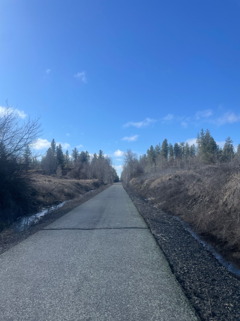walking near me in Fish Lake Regional Park in winter