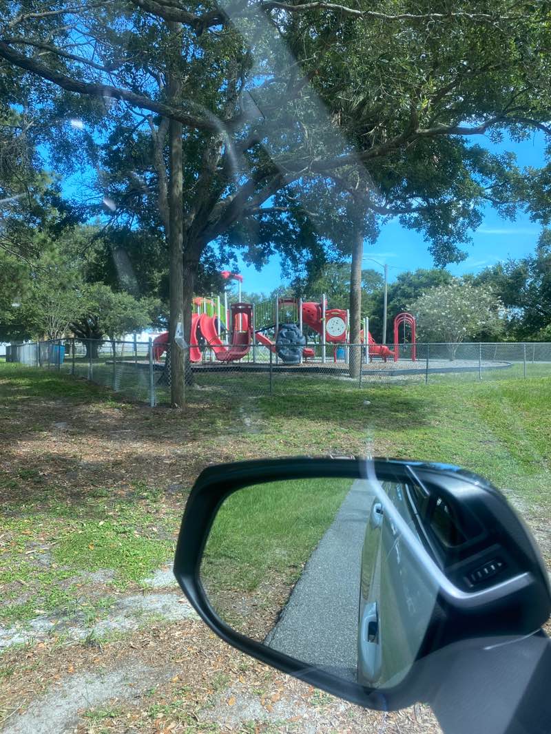 walking near me in Magnolia Manor Park in summer
