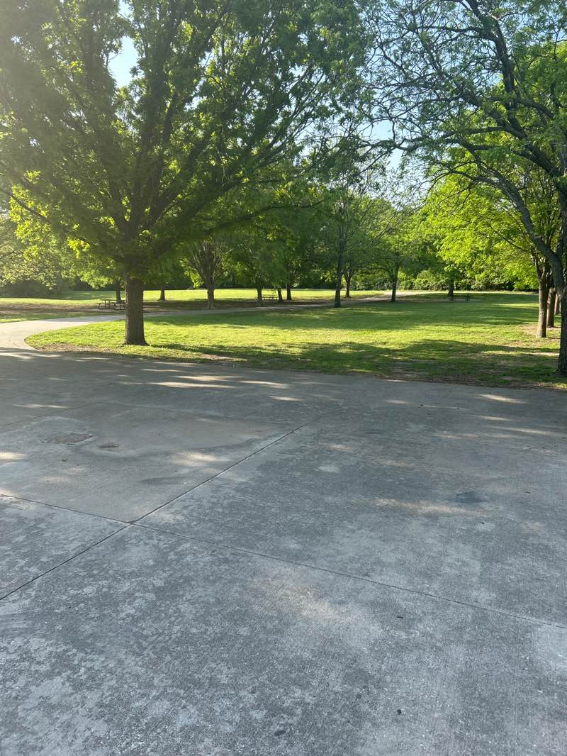 walking near me in Valley View Park in spring