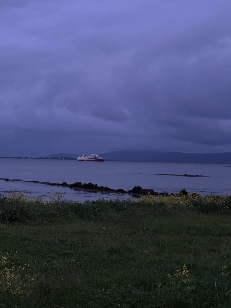 walking near me in Eyre Square in winter