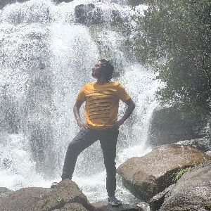 Vadakku - Aakash icon