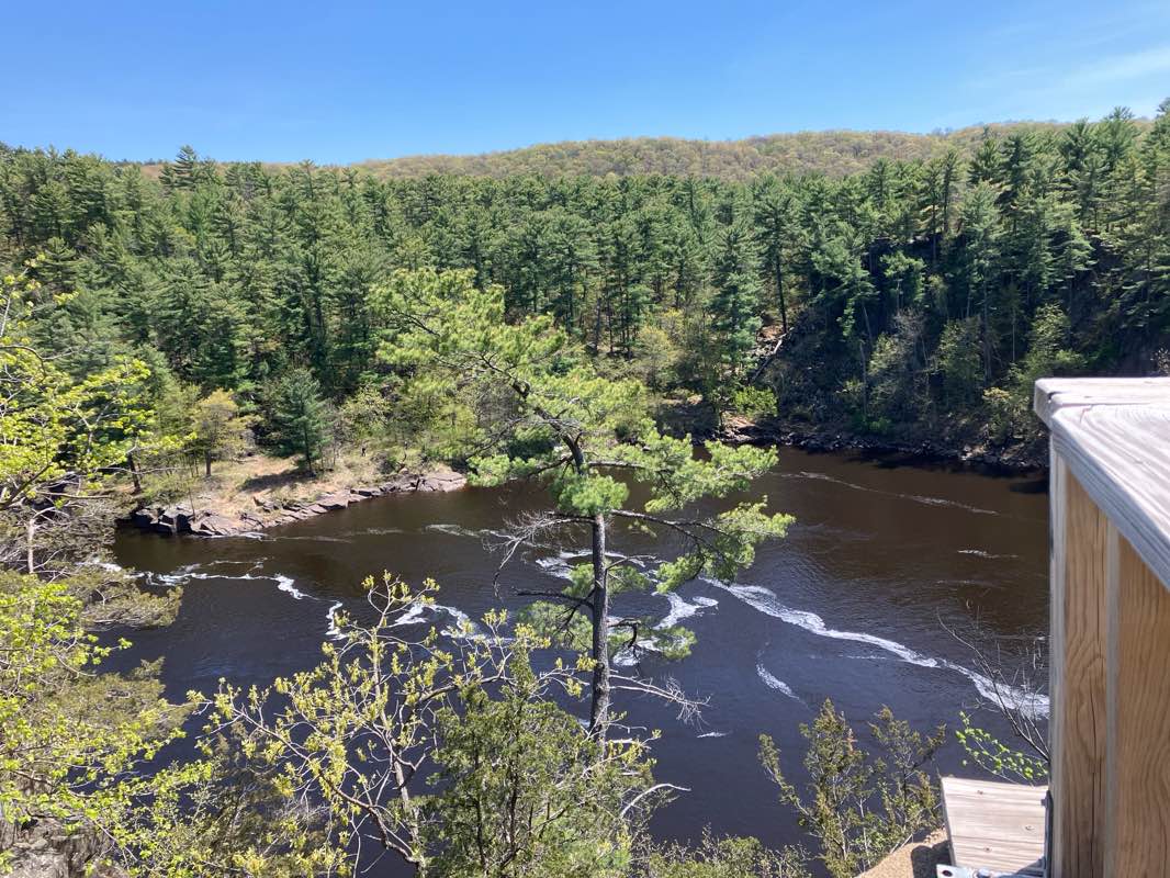 walking near me in Interstate State Park in spring