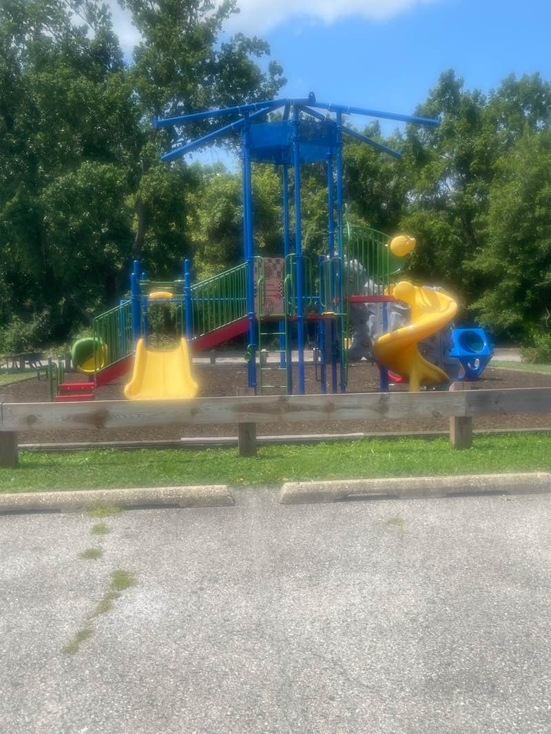 walking near me in Maryland City Park in summer