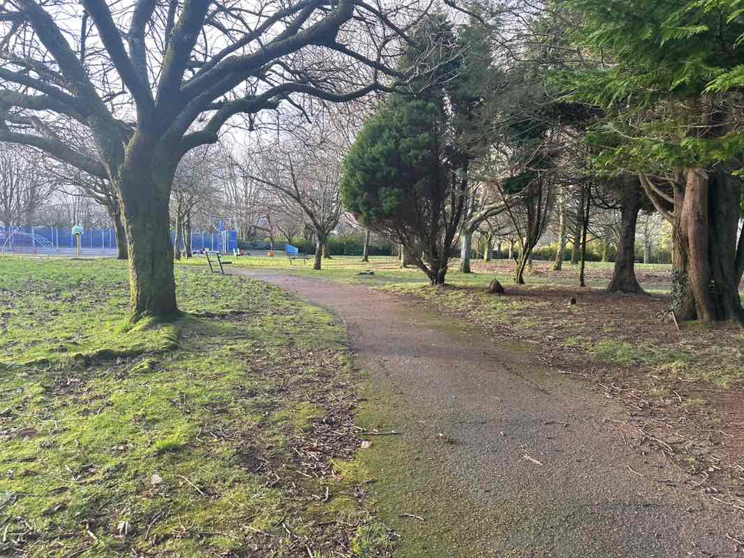 walking near me in Douglas Park in winter
