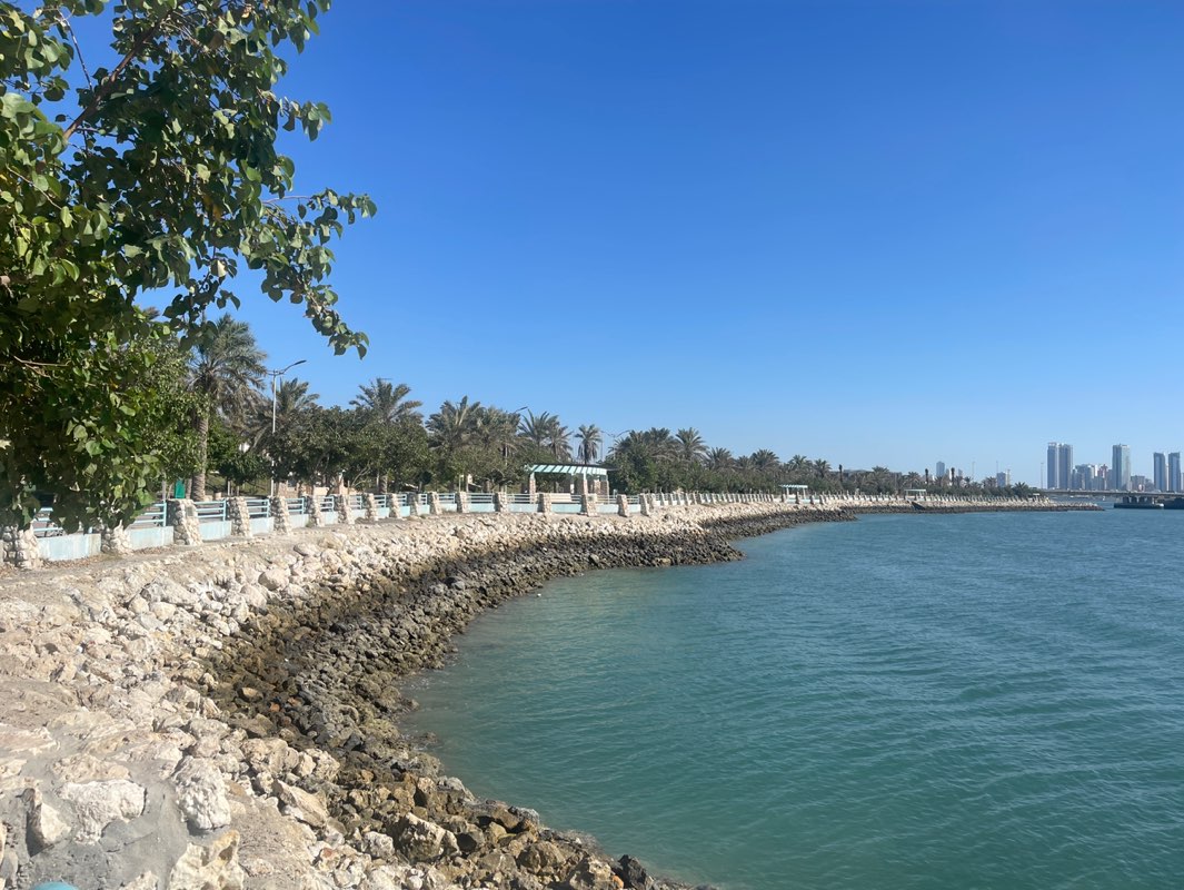 walking near me in Ghous Corniche in autumn