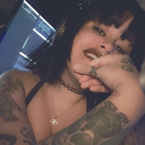 HallowQweenn profile