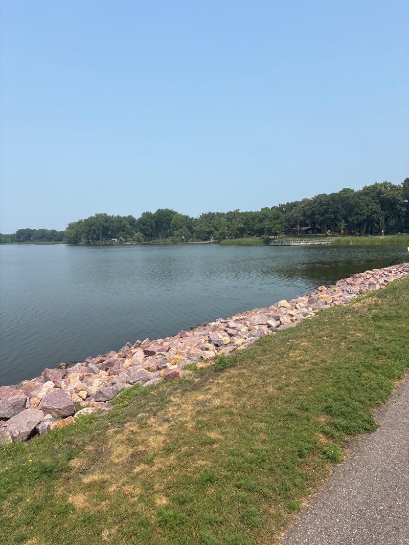 walking near me in Allison Park in summer