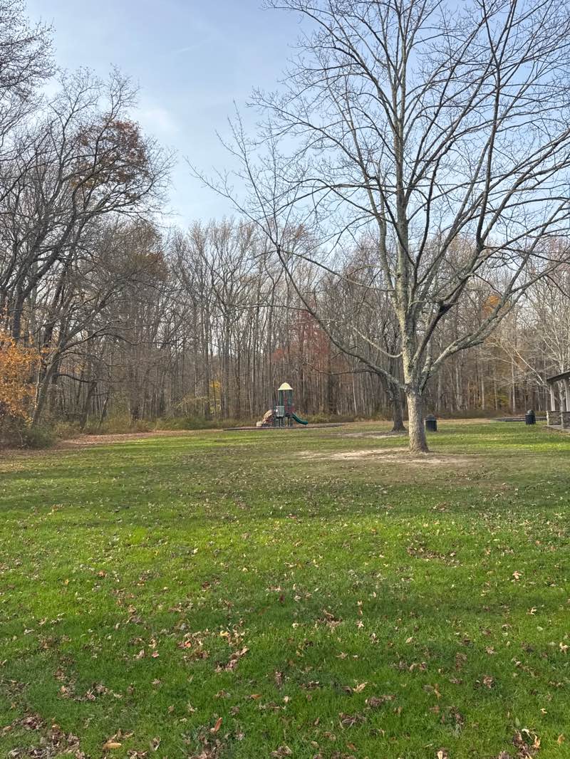 walking near me in Mercer County Park in autumn