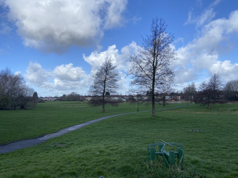 walking near me in Kingsway Park in spring