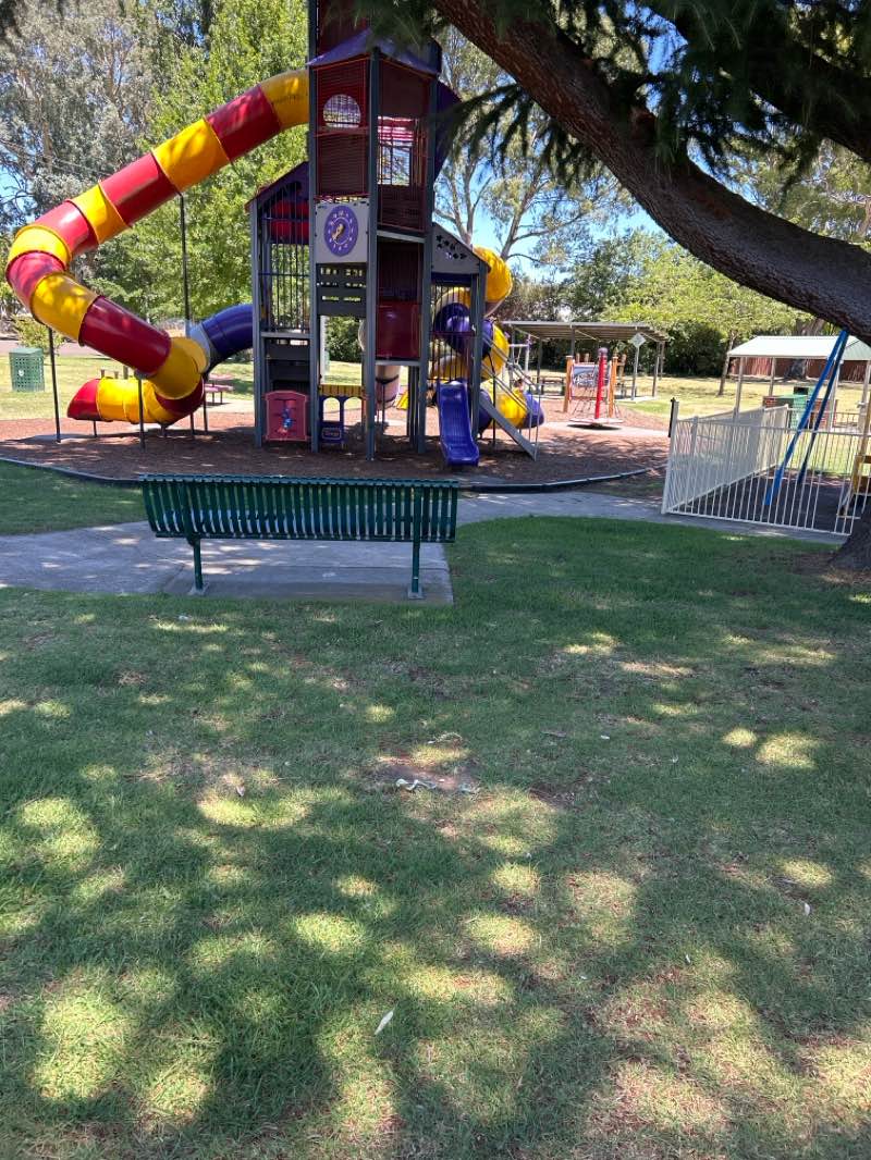 walking near me in Miles Franklin Park in summer
